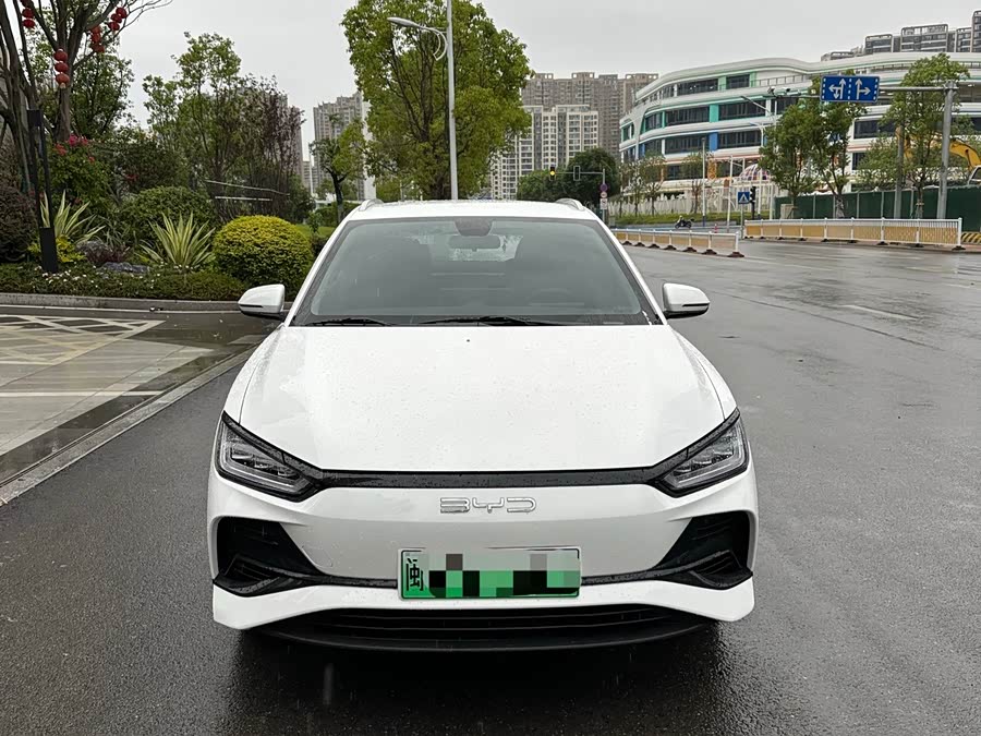 BYD e2 2023 Luxury Edition undefined